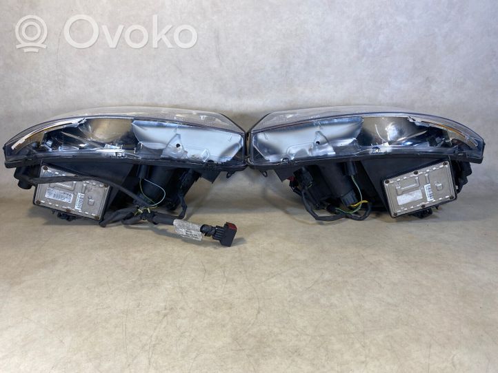 Volvo XC90 Lot de 2 lampes frontales / phare 31111845