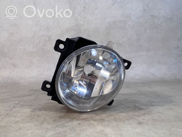 Toyota RAV 4 (XA40) Feu antibrouillard avant 81220-60100