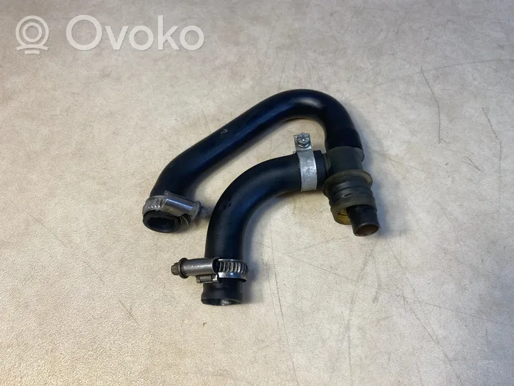 BMW 7 E23 Engine coolant pipe/hose 11631272626