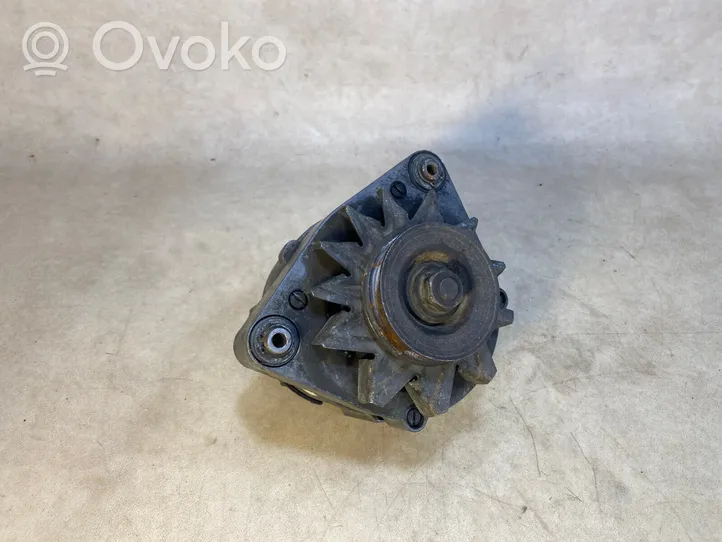 BMW 7 E23 Generatore/alternatore 0120469617