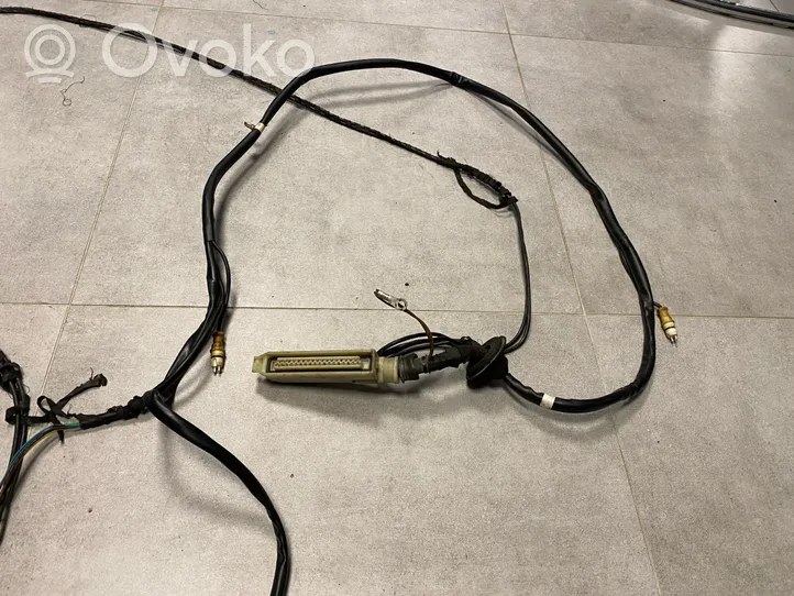 BMW 7 E23 Câble capteur ABS avant 61111376260
