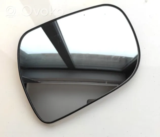 Toyota Hilux (AN120, AN130) Vetro specchietto retrovisore 87931-0K870