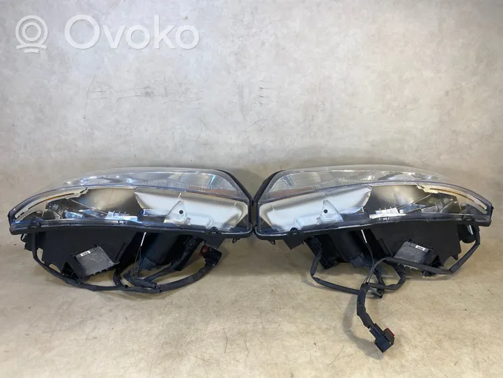 Volvo XC90 Lampy przednie / Komplet 31111845