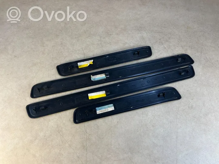 Toyota Avensis T270 Trim molding 67916-05040