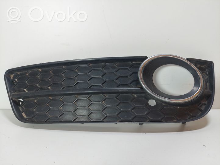 Audi A5 8T 8F Grille antibrouillard avant 8T0807681LH