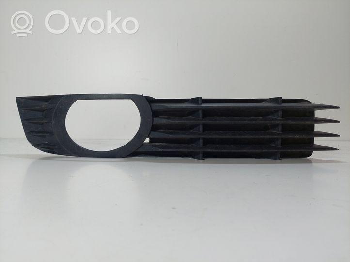 Audi A8 S8 D3 4E Front fog light trim/grill 4E0807682C