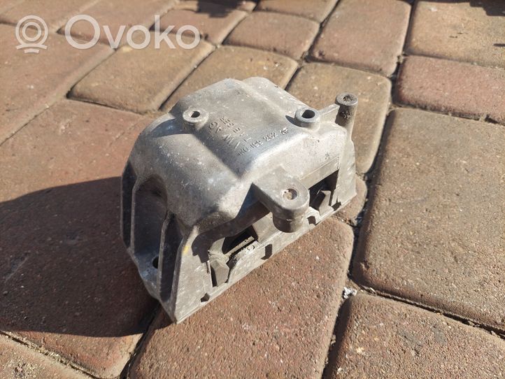 Audi A3 S3 A3 Sportback 8P Supporto di montaggio del motore 1K0199262AF