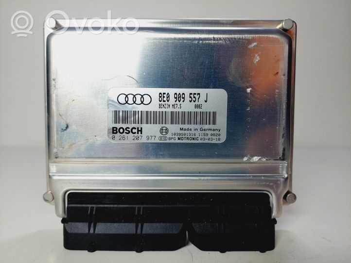 Audi A4 S4 B6 8E 8H Moottorin ohjainlaite/moduuli 8E0909557J