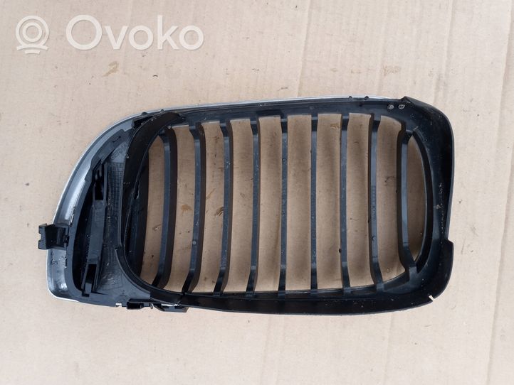 BMW 3 E46 Grille de calandre avant 7030550