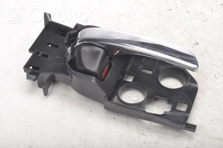 Honda HR-V Front door interior handle 