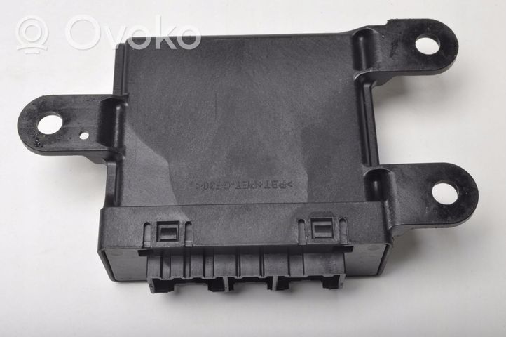 Maserati Levante Parkošanas (PDC) vadības bloks 670106861  0263014300