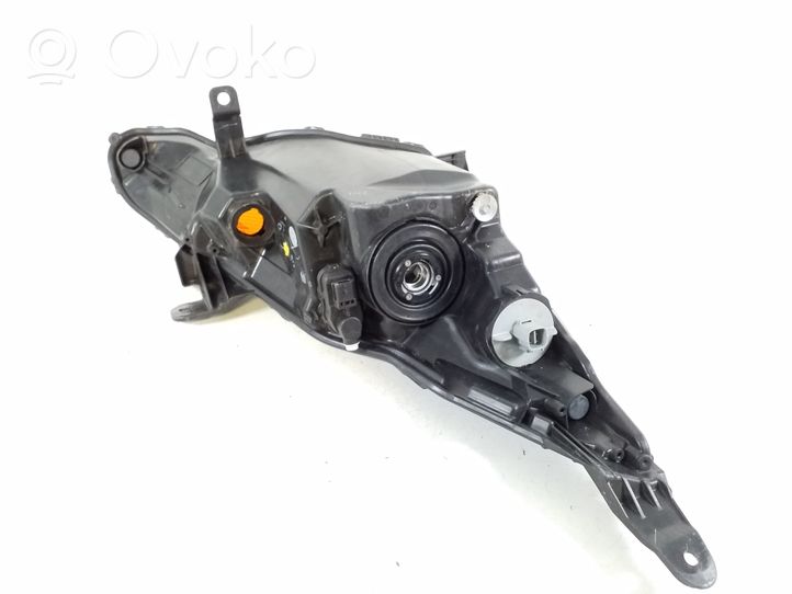 Toyota Aygo AB40 Lampa przednia 