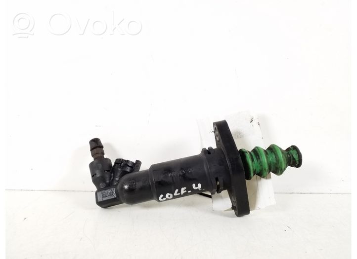 Volkswagen Golf IV Główny cylinder sprzęgła 1J0721261