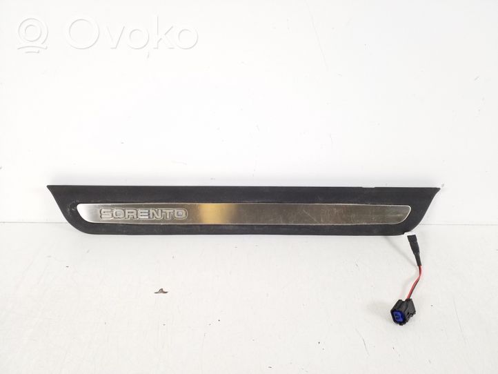 KIA Sorento Etuoven kynnyksen suojalista 85883-C5200