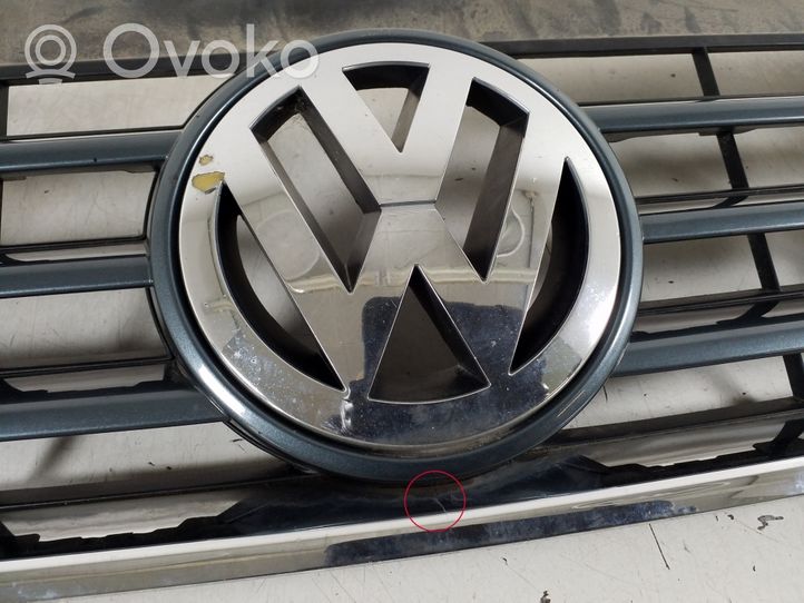 Volkswagen Transporter - Caravelle T5 Atrapa chłodnicy / Grill 7H58071018