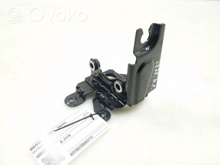 Mercedes-Benz Vito Viano W447 Supporto pompa ABS A0004314140