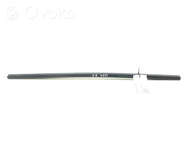 Mercedes-Benz Citan W415 Moulure/baguette de porte avant A4157250065