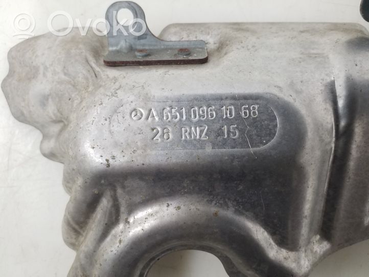 Mercedes-Benz A W176 Autres pièces compartiment moteur A6510961068