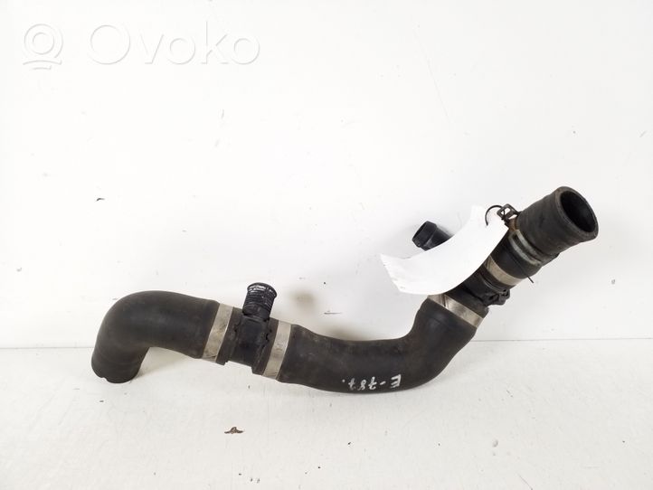 Volvo S60 Tubo flessibile del liquido di raffreddamento del motore 31368865