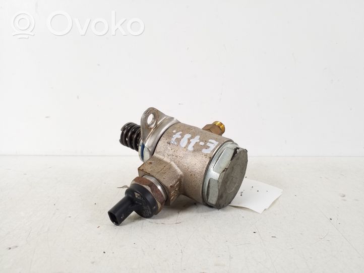 Volkswagen PASSAT B7 Pompe d'injection de carburant à haute pression 03C127026E