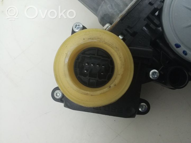 Toyota Corolla Verso AR10 Priekinis el. lango pakėlimo mechanizmas be varikliuko 698100F010