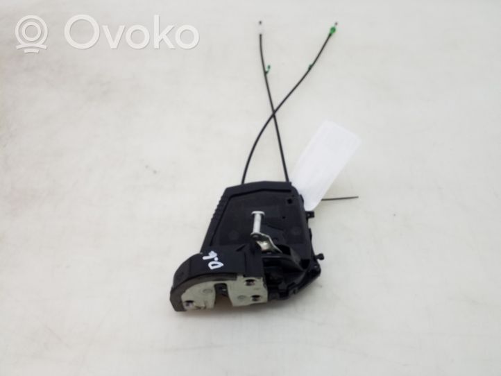 Toyota Yaris Zamek drzwi tylnych 690500D060