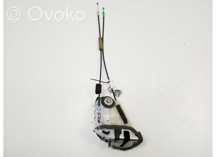 Toyota Prius (XW30) Rear door lock 6905047070