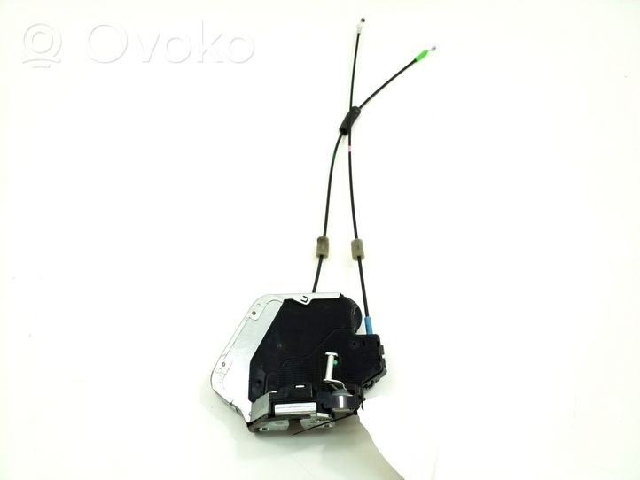 Toyota RAV 4 (XA40) Rear door lock 6905012410