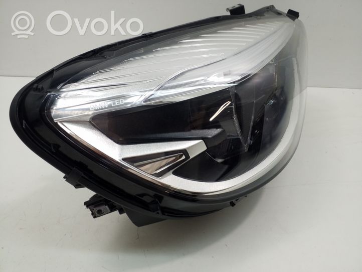 BMW 2 F46 Lampa przednia 