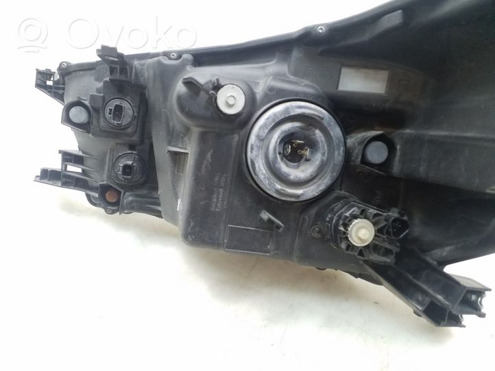 Toyota Hilux (AN120, AN130) Phare frontale 811100K791
