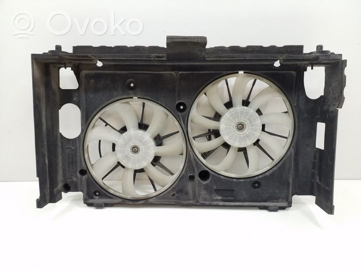 Toyota Prius (XW30) Aro de refuerzo del ventilador del radiador 1671137060