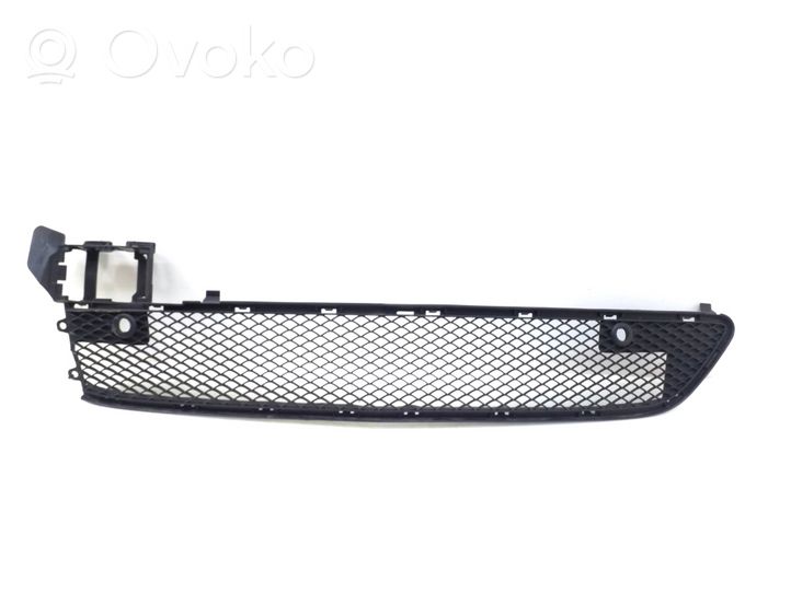 Mercedes-Benz B W246 W242 Grille inférieure de pare-chocs avant A2468852322