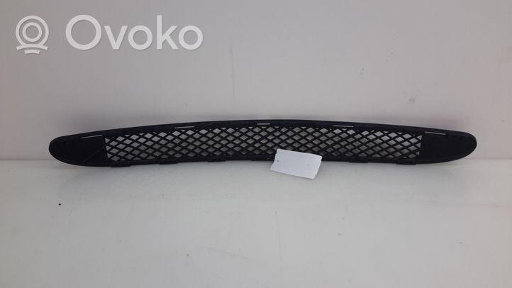 Mercedes-Benz C W203 Grille inférieure de pare-chocs avant A2038850423