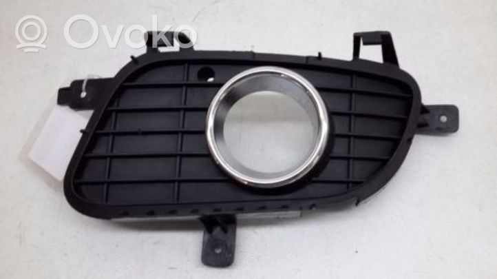 Mercedes-Benz A W169 Moldura/rejilla de la luz antiniebla delantera A1698850722