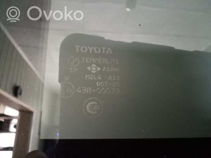 Toyota RAV 4 (XA20) Kit toit ouvrant 