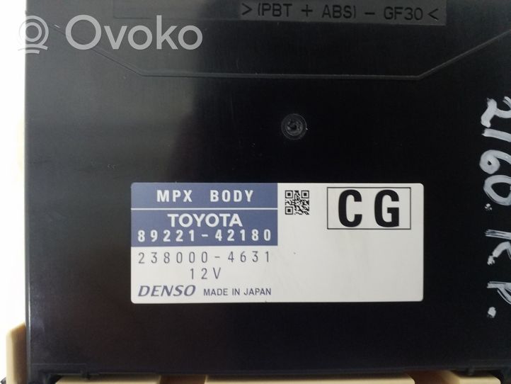 Toyota RAV 4 (XA40) Sulakemoduuli 8922142180