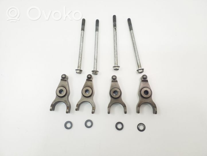 Toyota Hilux (AN10, AN20, AN30) Support de pince d'injecteur de carburant 