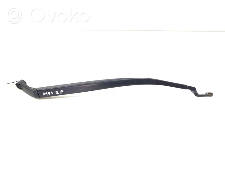 Toyota Prius (XW30) Front wiper blade arm 8521147110