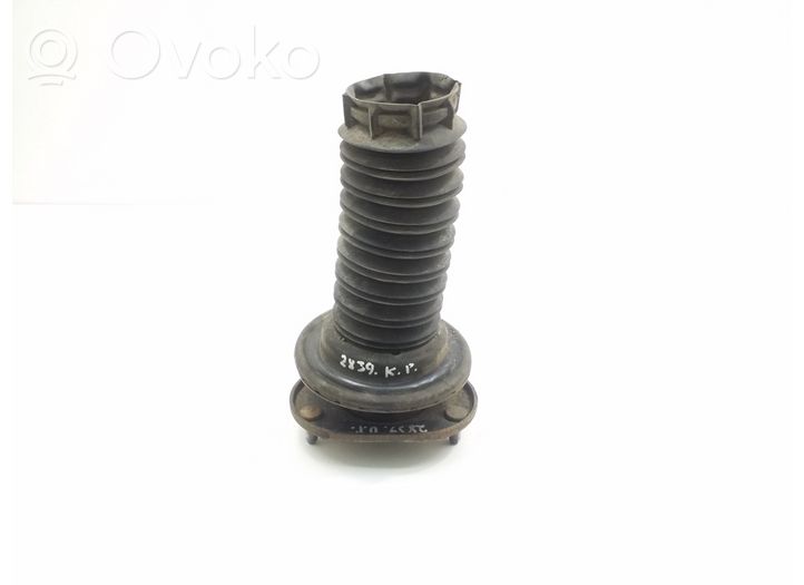 Toyota Auris E180 Tampone antiurto dell’ammortizzatore anteriore 4860902240