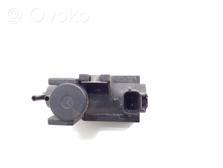 Toyota RAV 4 (XA40) Turboahtimen magneettiventtiili 258190R012