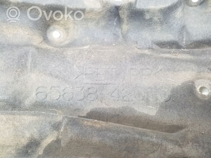 Toyota RAV 4 (XA40) Takapyörän sisälokasuojat 6563842010