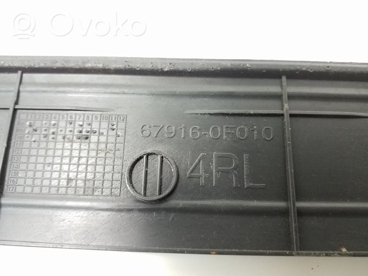 Toyota Verso Takaoven kynnyksen suojalista 679160F010