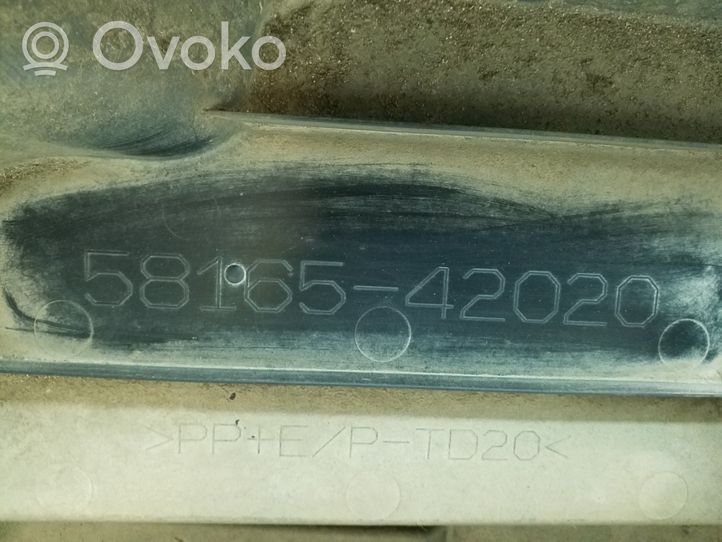 Toyota RAV 4 (XA40) Protezione anti spruzzi/sottoscocca del motore 5816542020