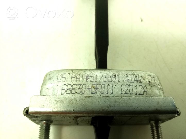 Toyota Verso Ogranicznik drzwi tylnych 686300F011