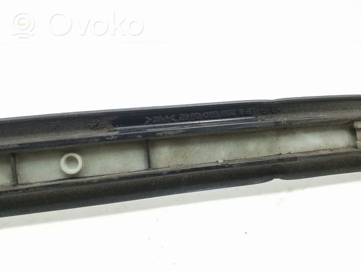 Mercedes-Benz CLK A208 C208 Moulure, baguette/bande protectrice d'aile A2086900962