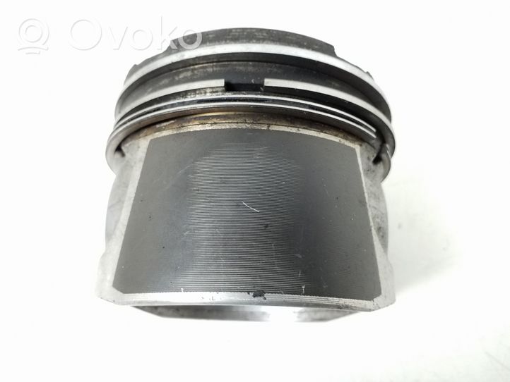 Mercedes-Benz E W210 Pistone con biella A6110301117