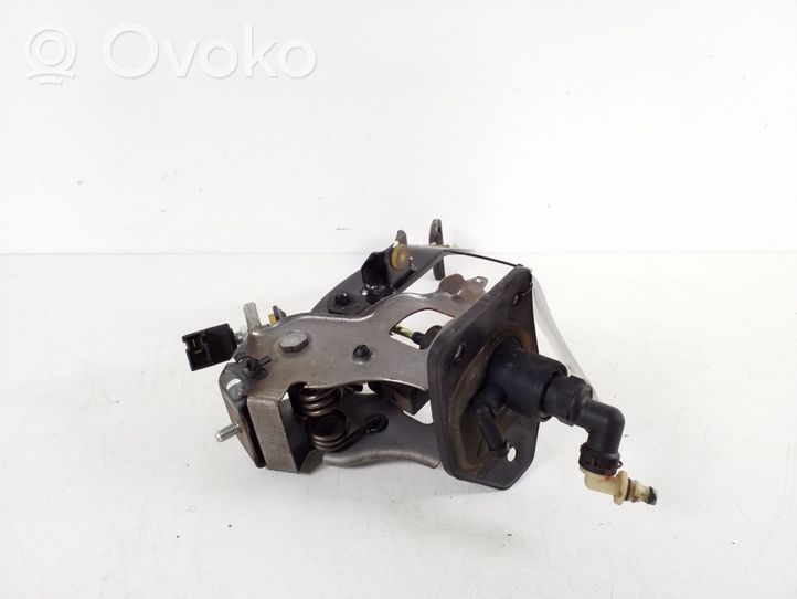 KIA Sportage Clutch pedal 32802-2S910