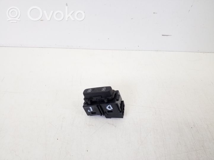 Volvo V60 Central locking switch button 31318990