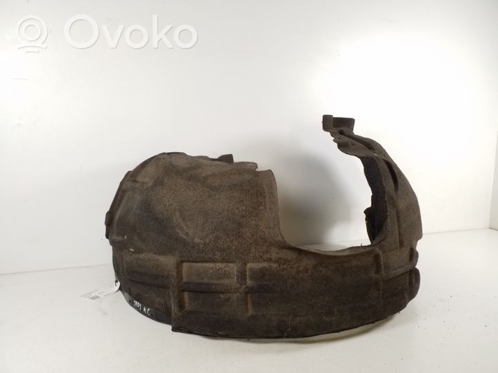 Volvo V60 Nadkole przednie 30744863