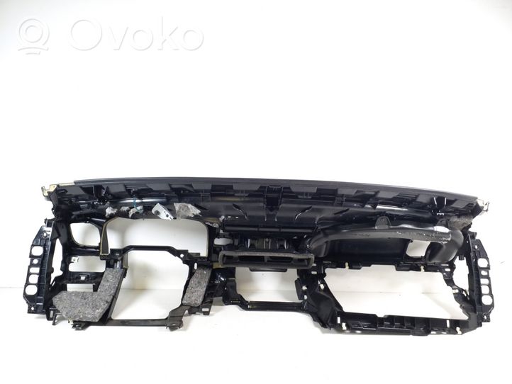 Volvo V60 Panelė 39804168